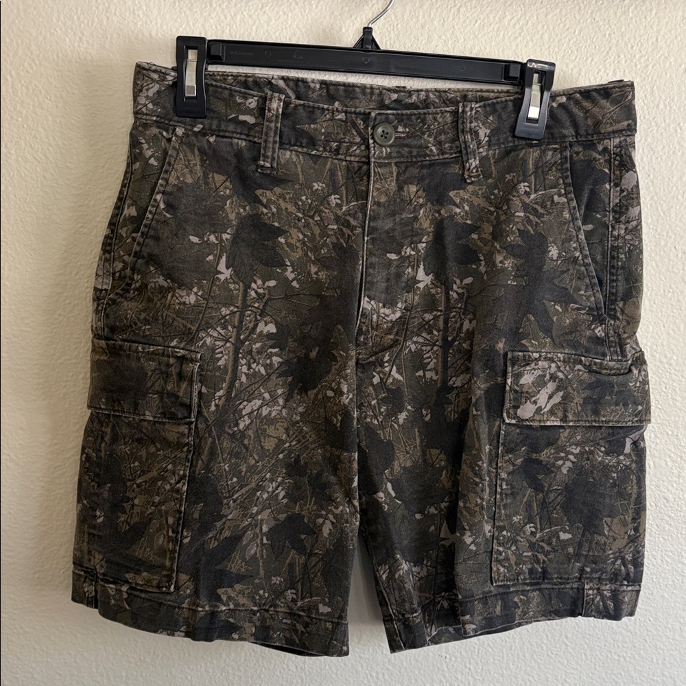 Old Navy Lived-In Straight Cargo Shorts